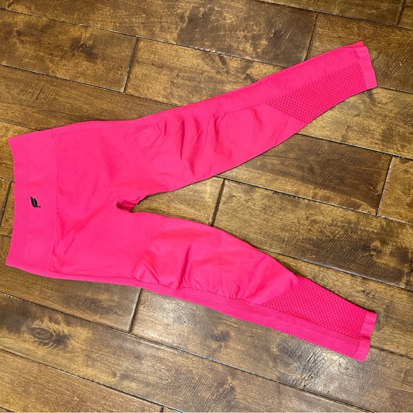 Fabletics Pink Leggings Size Small - Picture 1 of 2